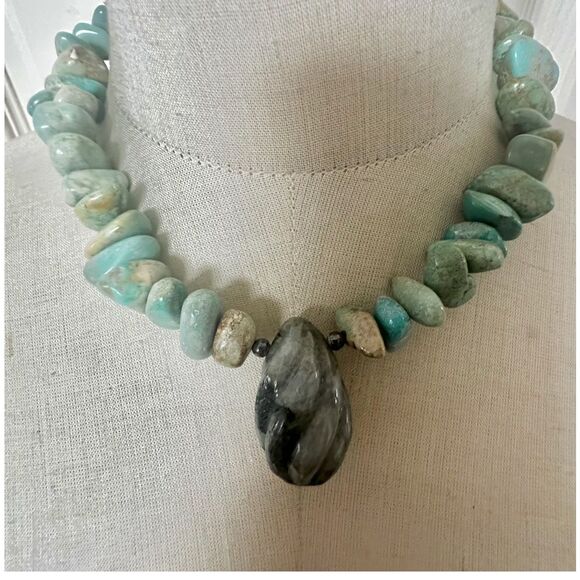Sterling Silver Toggle Necklace w/ Turquoise Nugget Beads + Labradorite Pendant - Picture 2 of 9